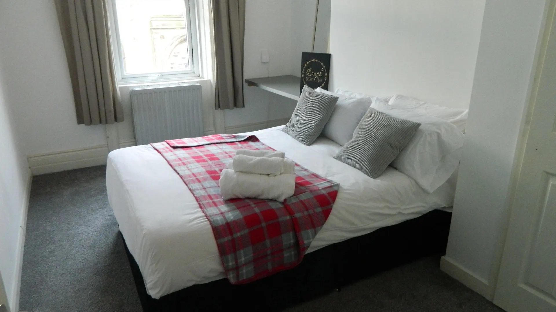 5 Bedroom Upper Maisonette Newcastle upon Tyne